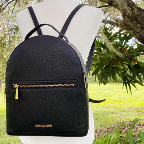 Gaby’sBags💕NWT Michael Kors Backpack 🎒 Pick 1 - Picture 7 of 9